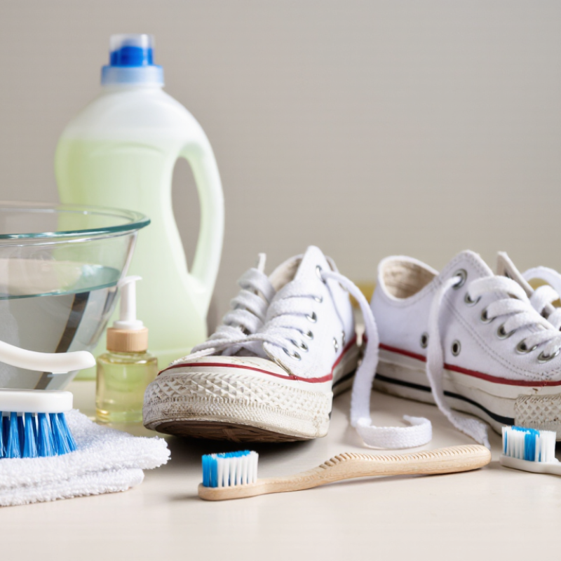 How to Clean White Canvas Shoes at Home in 2026?