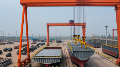 What Is a Shipyard Gantry Crane and How Does It Work?
