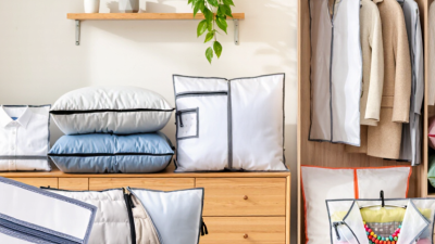 How to Choose Clothes Zipper Storage Bags?