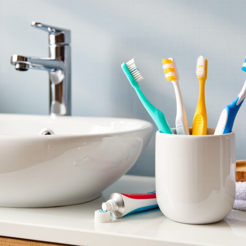 How to Choose the Best Family Manual Toothbrush