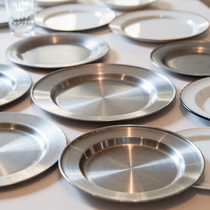 Top 10 Metal Dinner Plates for Wholesale Buyers?