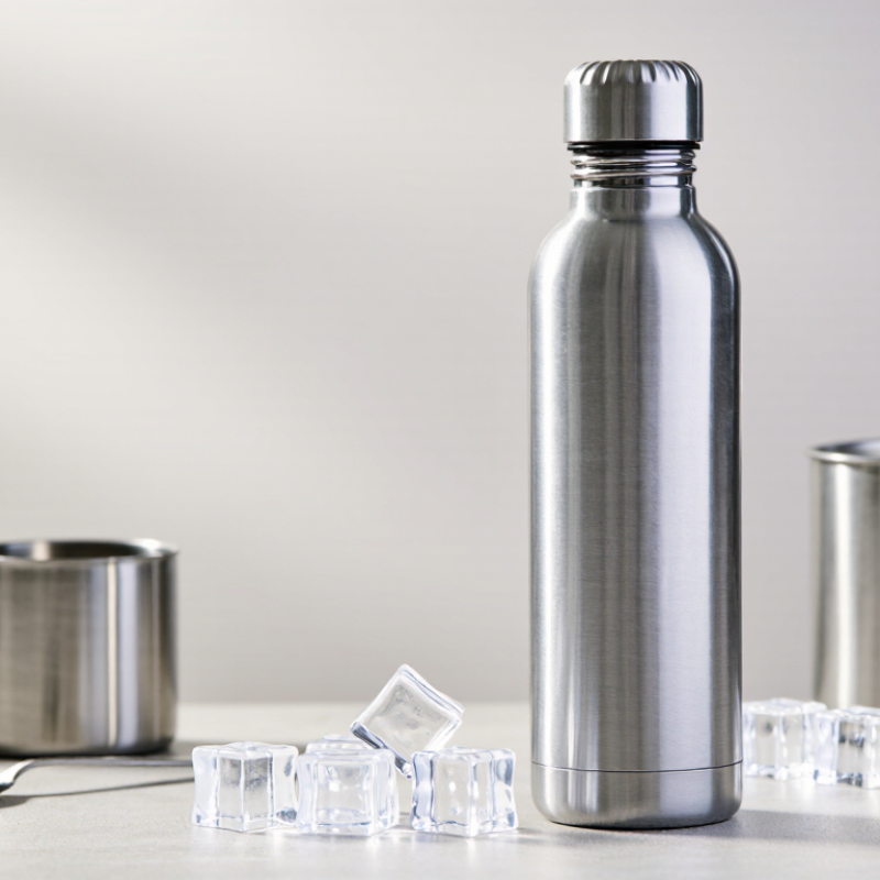What Is a Stainless Steel Water Bottle?