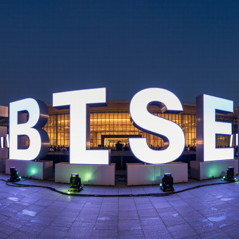 2026 Top Free Standing Giant LED Letters for Global Events?