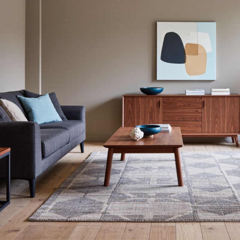 How to Create a Cohesive Look with Different Decor Pieces