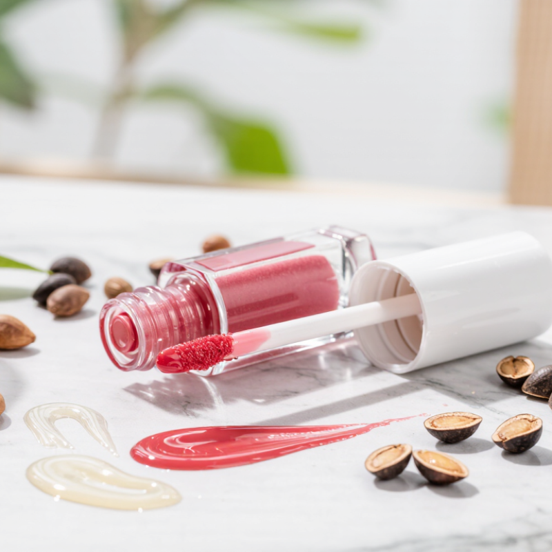 What Is the Best Way to Keep Lip Gloss From Being Sticky?