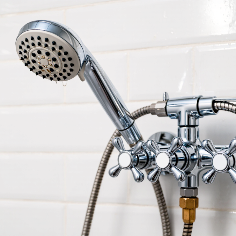 What Is a Handheld Shower Set and How Does It Work?