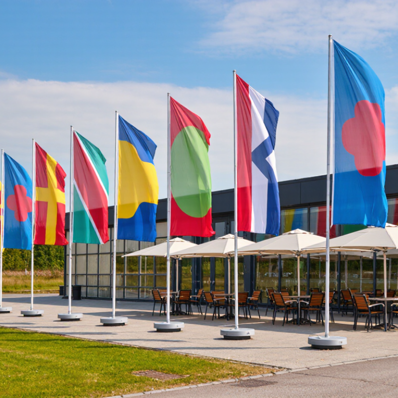 How to Choose the Best Feather Flags for Your Business?
