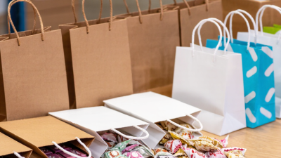 How to Choose Paper Party Bags for Wholesale Buyers?