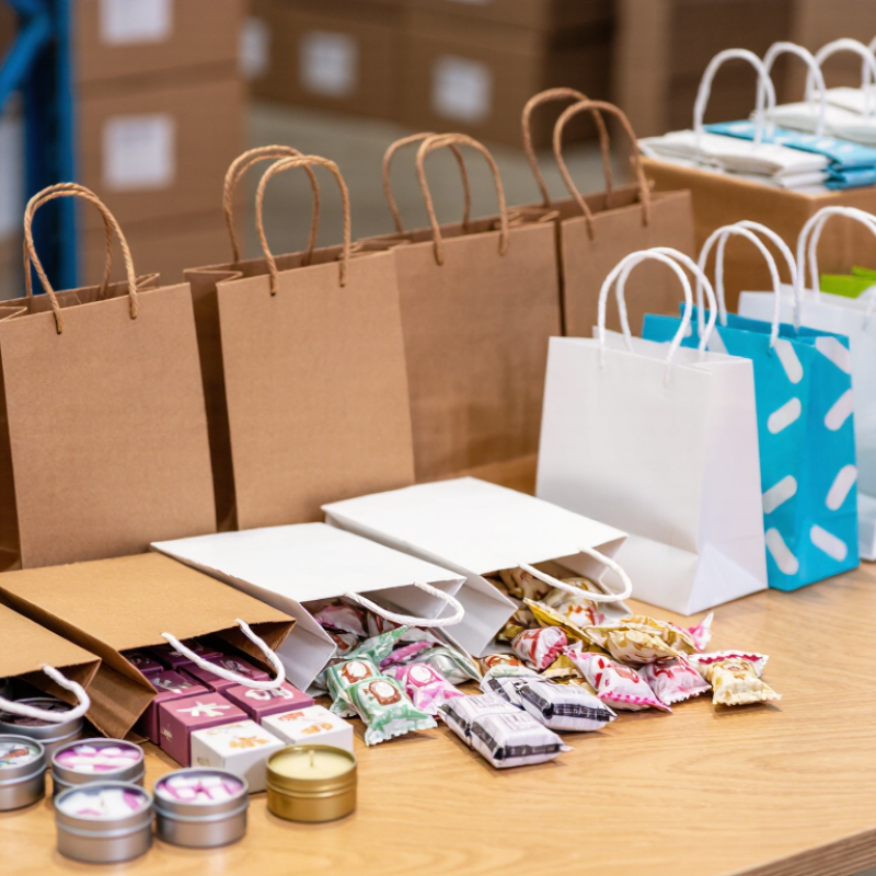 How to Choose Paper Party Bags for Wholesale Buyers?