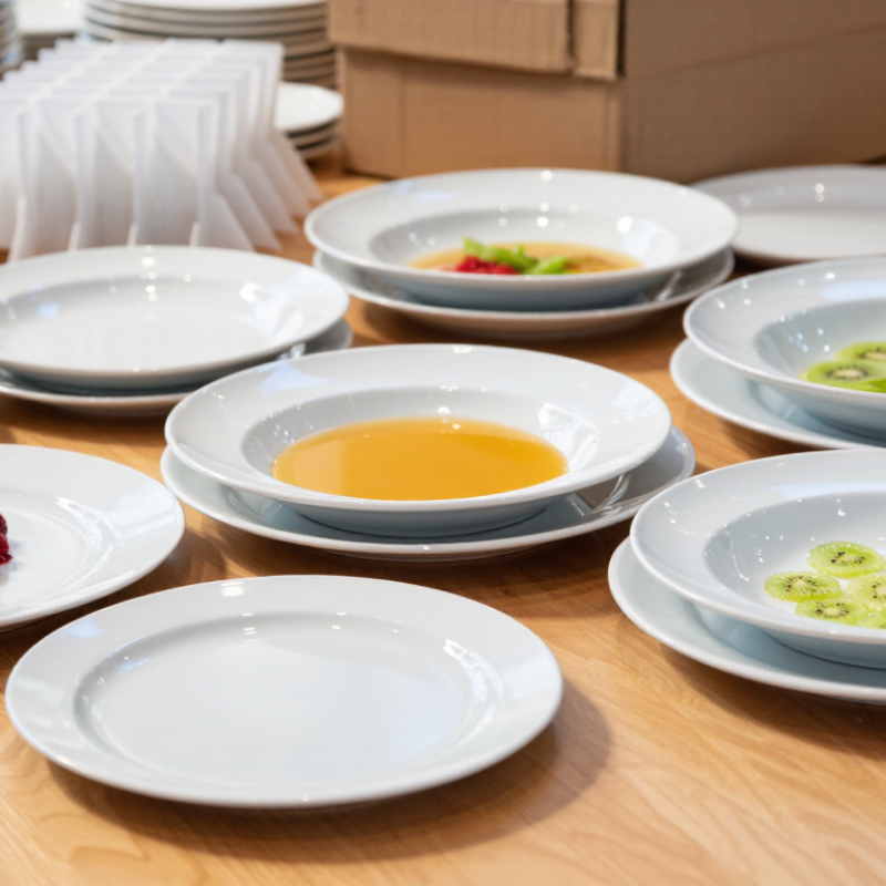 China Top Bone China Deep Plates Suppliers for Global Buyers