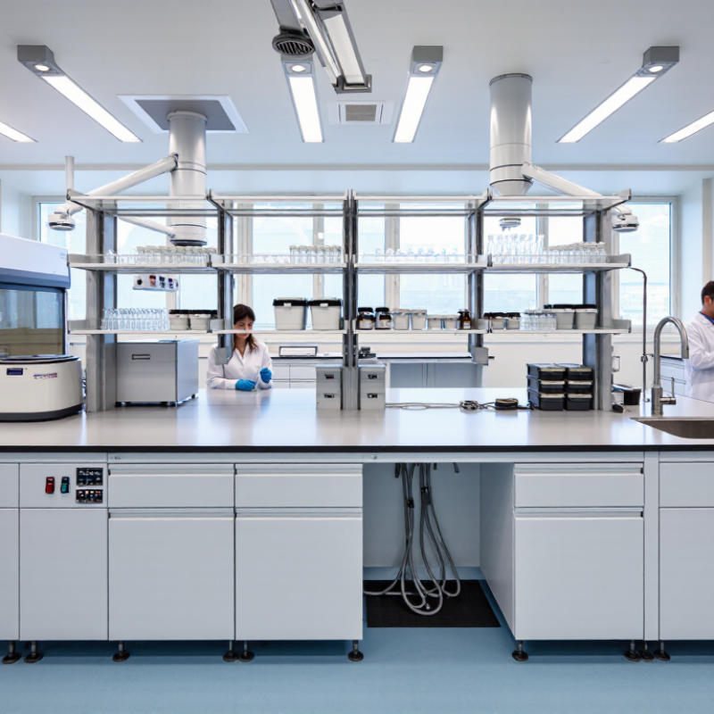 What Is a Lab Bench and How Do You Choose One?