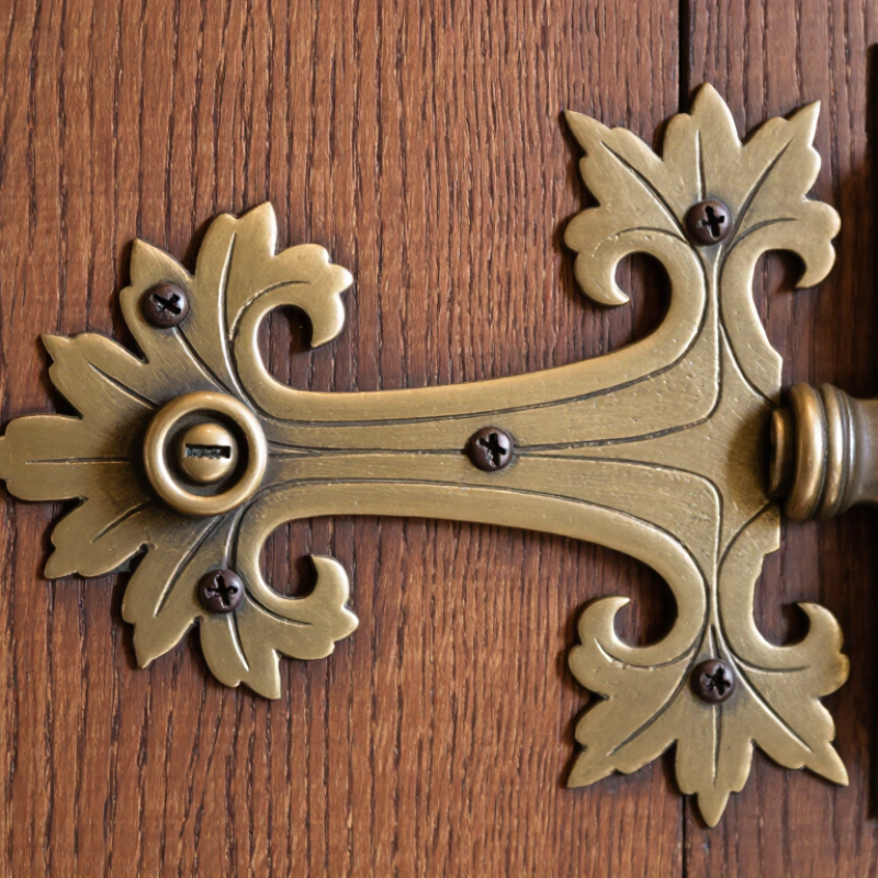 How to Choose Antique Brass Door Hinges in 2026?