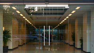 7 Tips for Choosing a Store Front Glass Door