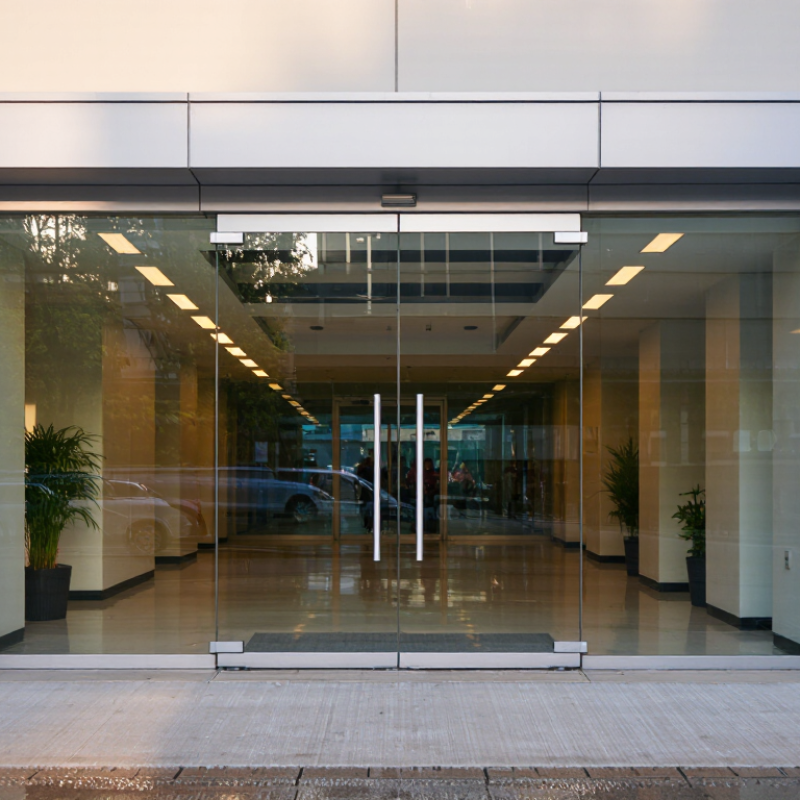 7 Tips for Choosing a Store Front Glass Door