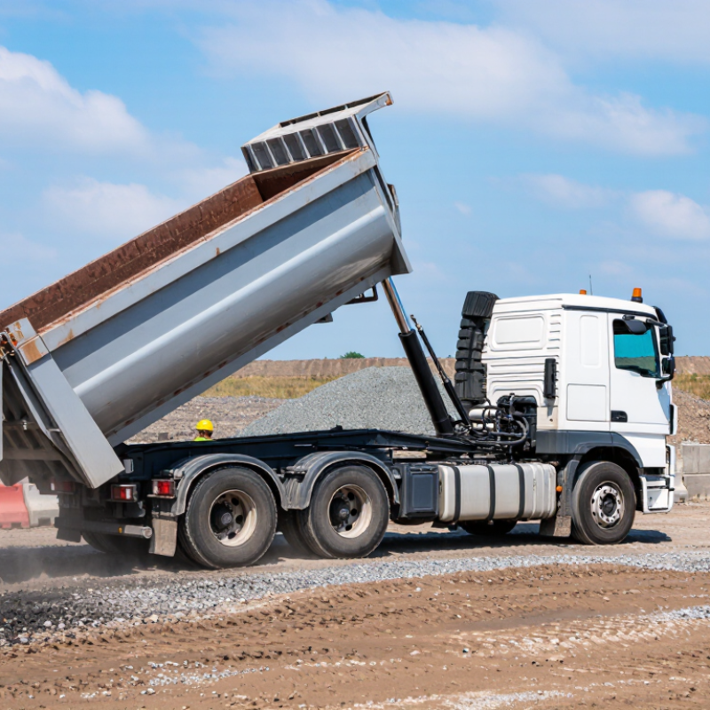 Why Choose a Side Tipper Truck for Bulk Hauling?