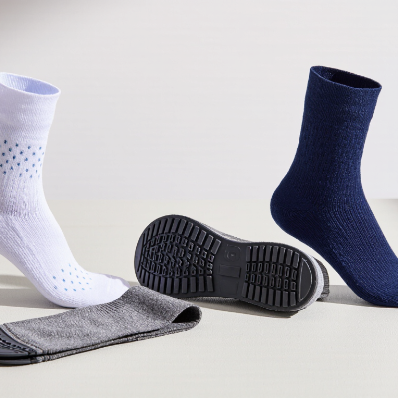 Where to Buy the Best Socks With Rubber Grips in China?